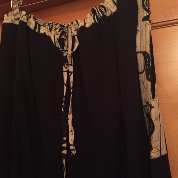 HillTribe Jacket and Capri Suit - Black + Tan - Picture 6 of 10